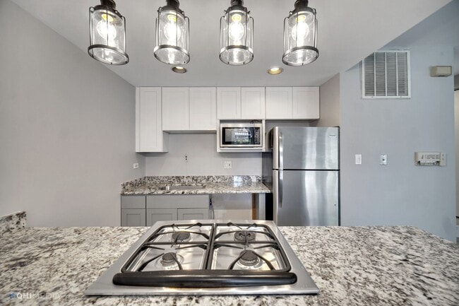 Building Photo - 1730 W Terra Cotta Pl