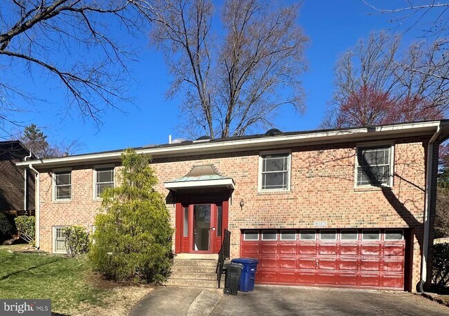 Building Photo - 4567 25th Rd N