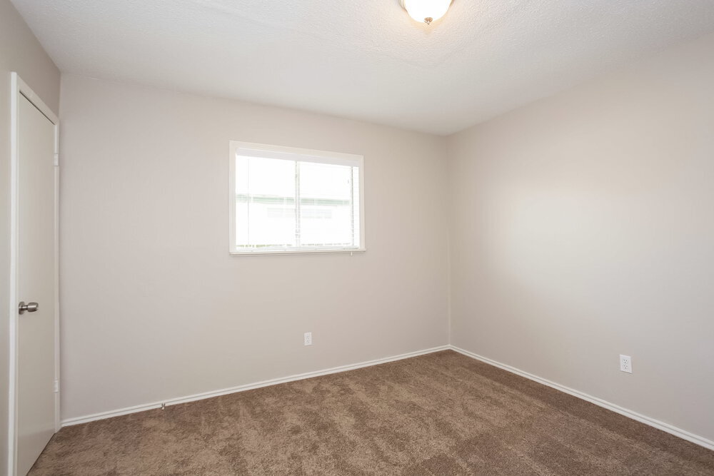 Building Photo - 1817 Wren Dr