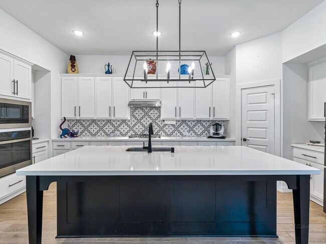 Building Photo - 4818 Nodding Thistle Trail