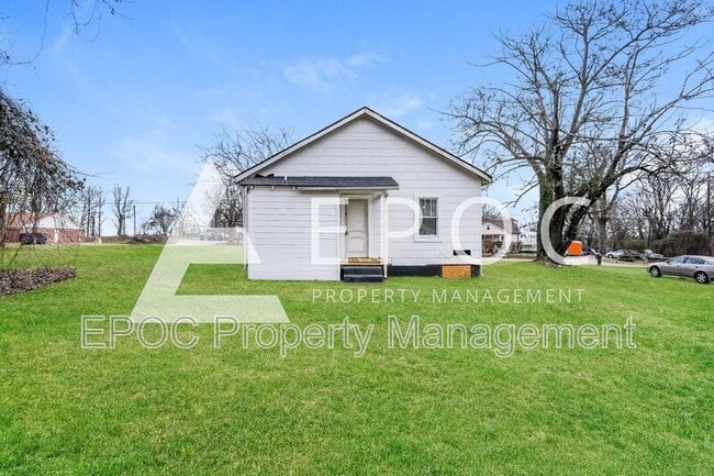 Building Photo - 534 Warriner St