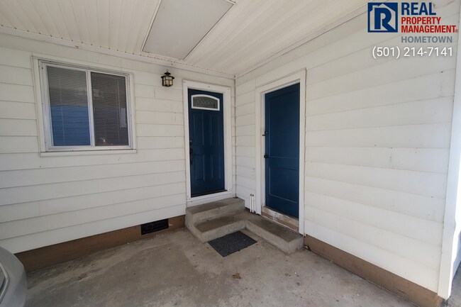 Building Photo - 130 Sheridan Rd