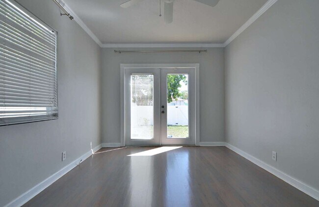 Building Photo - 3251 19th St N