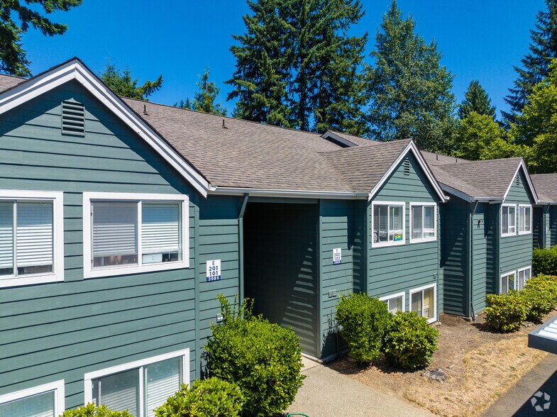 Primary Photo - Pointe West Apartments
