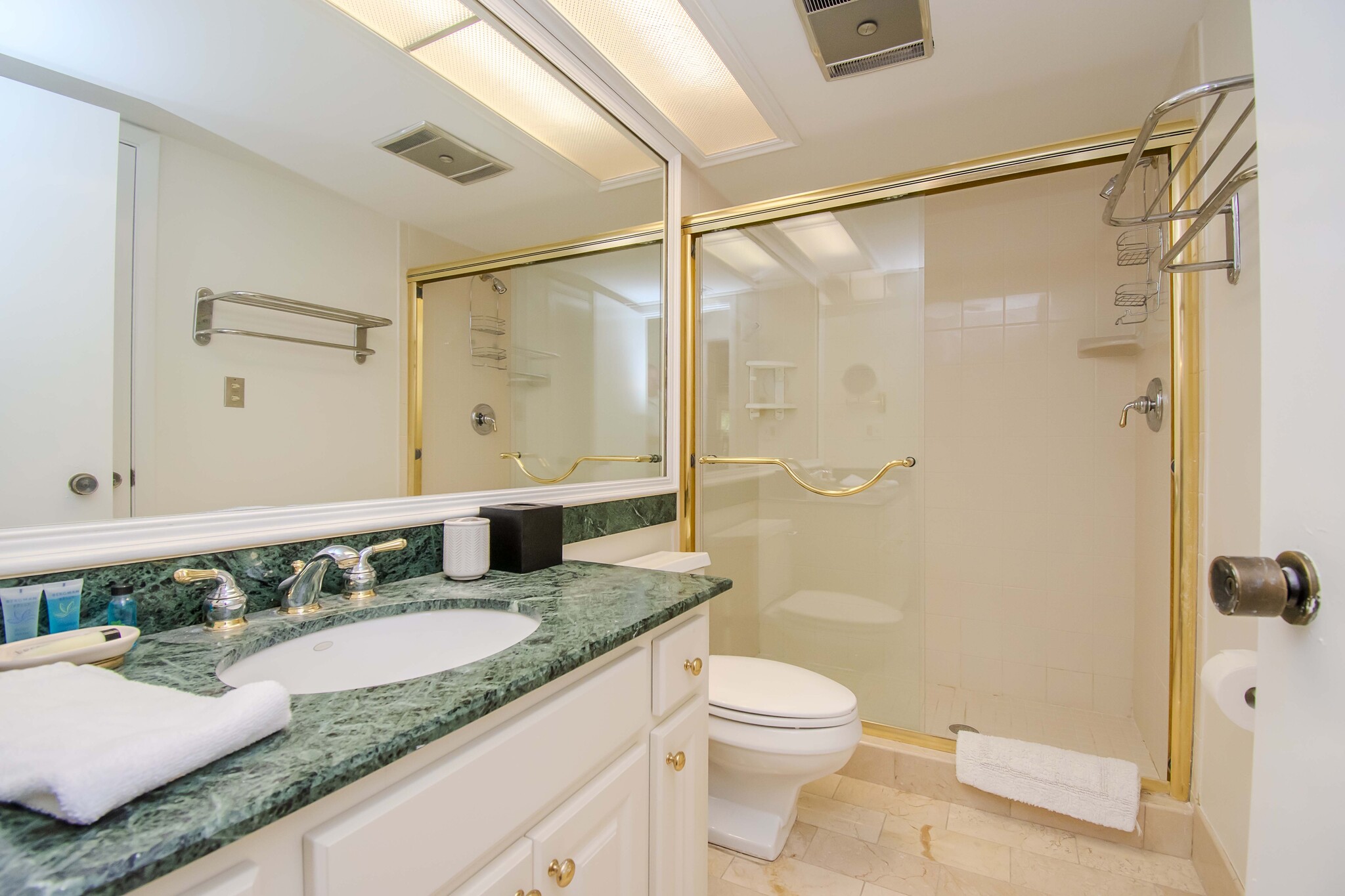 Building Photo - 29147 Bay Hollow Dr