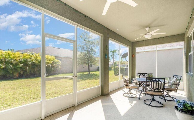 Building Photo - 744 Remington Green Dr SE