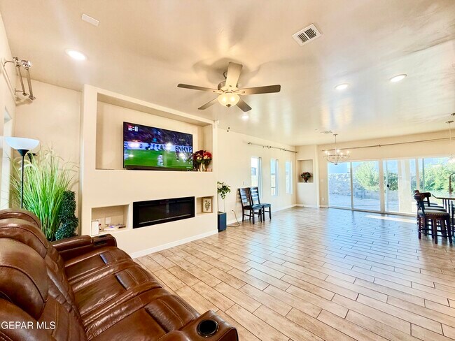 Building Photo - 13873 Sky Harbor Ave