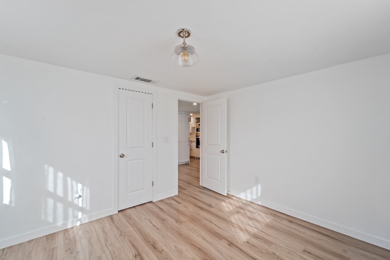 Building Photo - 4526 S Lockwood Ridge Rd