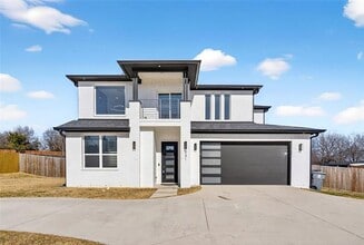 Building Photo - 531 W Laureland Rd