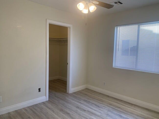 Building Photo - Single Story 3 Bedroom Home for Rent