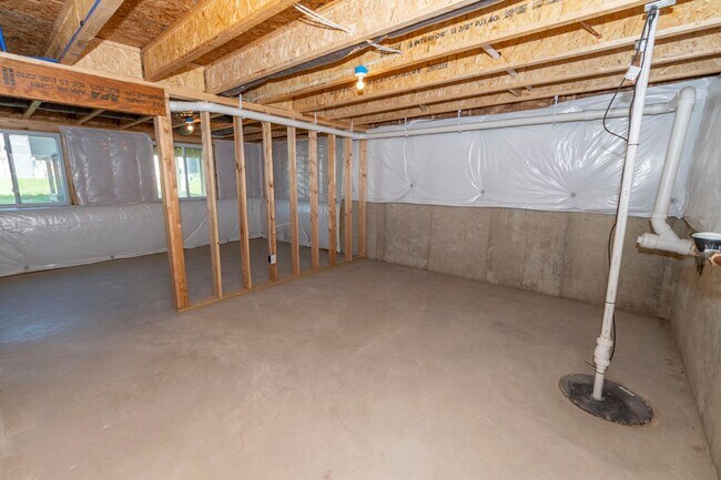 Building Photo - 1941 Blue Stem Ct