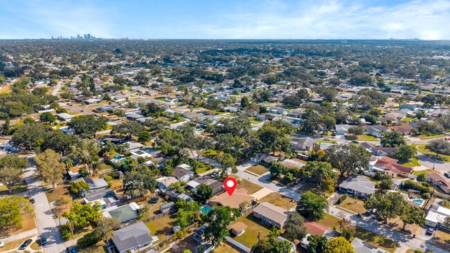 Building Photo - 6515 34th Ave N