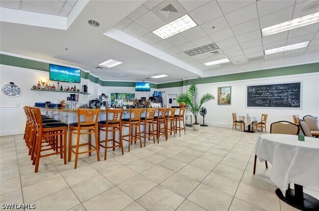 Building Photo - 3900 Valentia Way