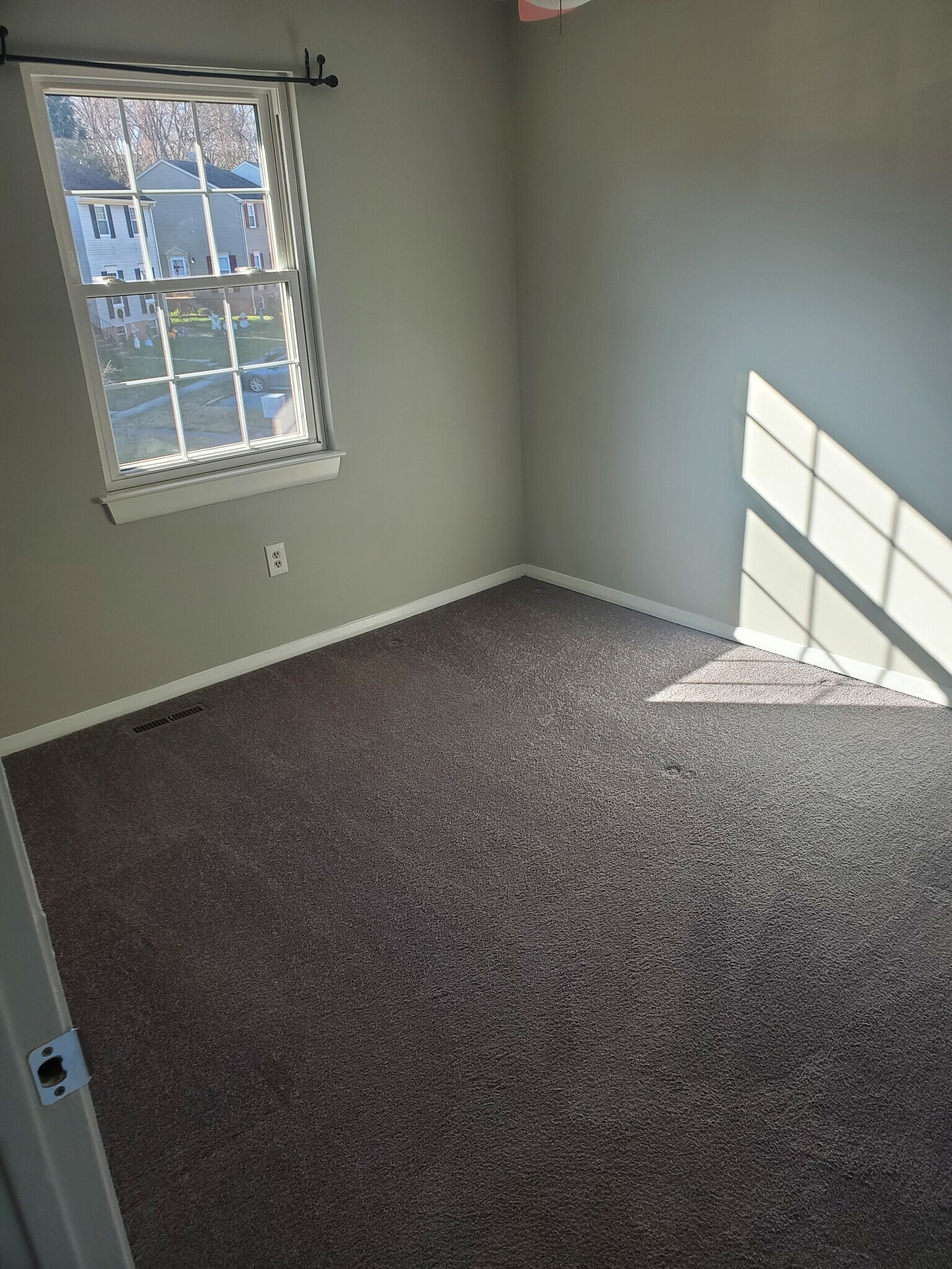 Building Photo - 1024 Cape Splitt Harbour