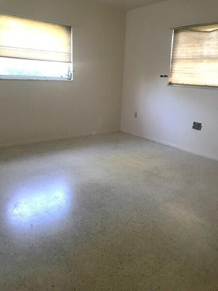 Building Photo - 2BR/2BA Pool Home in South Venice