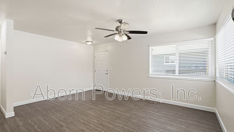 Building Photo - 2760 Coloma St