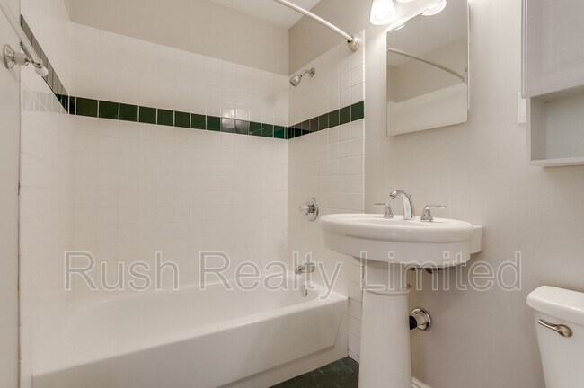Building Photo - 4326 Raritan St