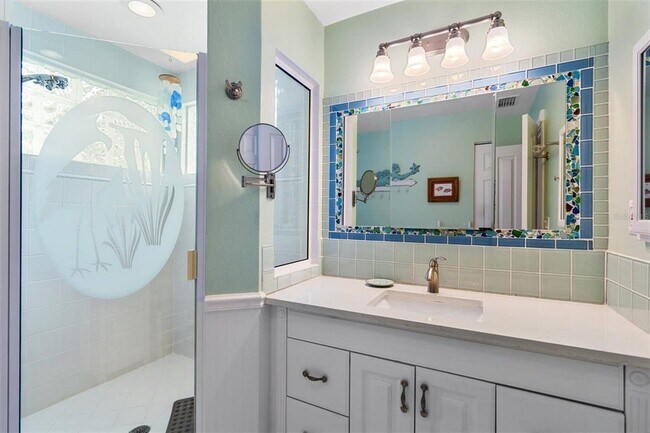 Building Photo - 701 Broadway St