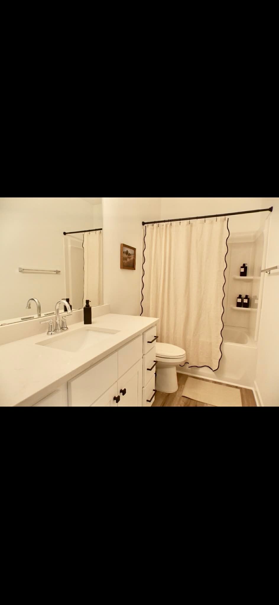 Building Photo - 2739 Primrose Ave