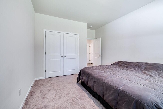 Building Photo - 309 Merganser Dr