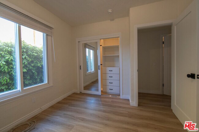 Building Photo - 8351 Zitola Terrace
