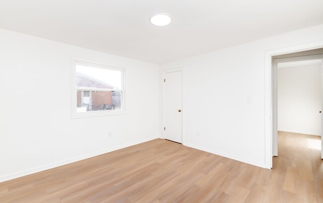 Building Photo - 4BR/2Ba house- Ready for new occupant!