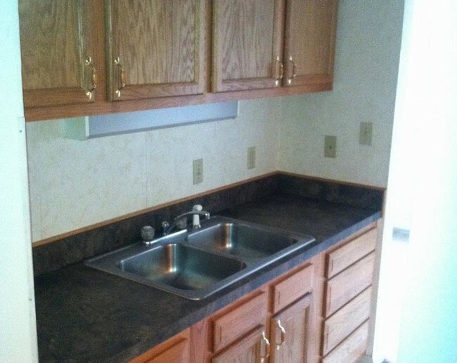 Victorian Arms Apartments 1500 Bridge Rd Charleston WV 25314