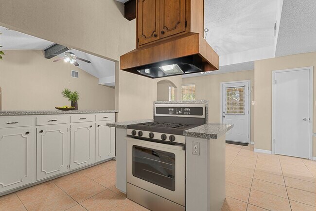 Building Photo - 4114 Connorvale Rd