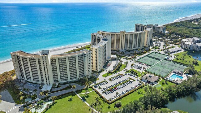 Building Photo - 400 Ocean Trail Way