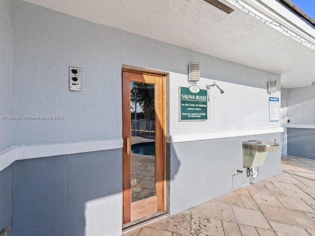 Building Photo - 8670 SW 212th St