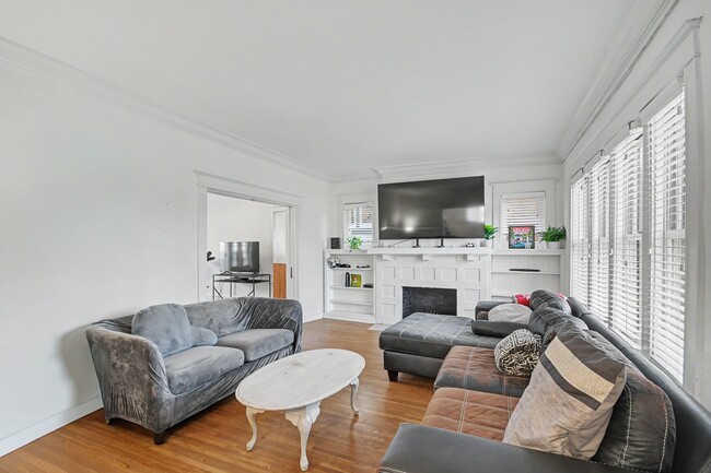 Building Photo - 7045 Pershing Ave