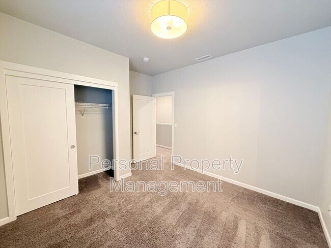 Building Photo - 16332 NE 21st St