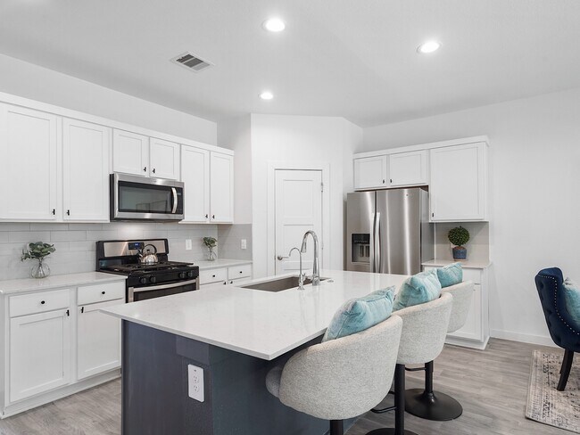 Building Photo - 14379 Sweet Mdw Trl