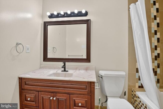 Building Photo - 1605 Mary Ellen Ct