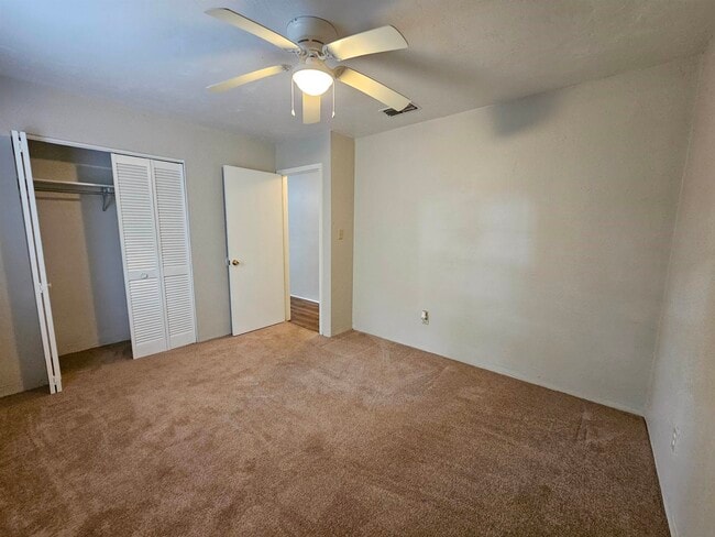 Building Photo - 2985 Woodrich Dr