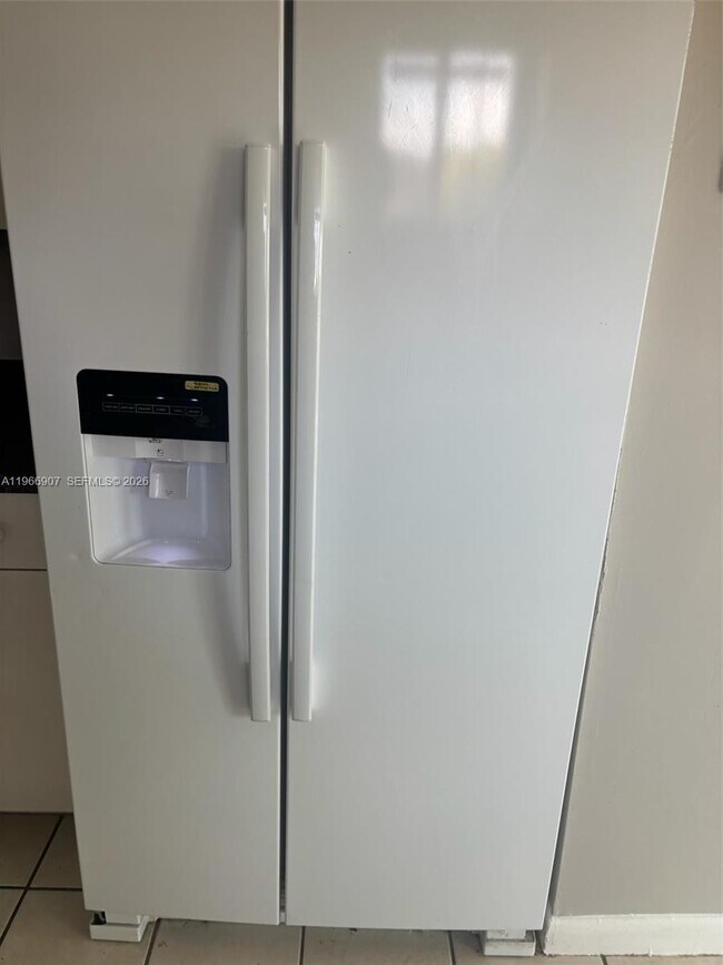 Building Photo - 1205 NW 7th Ave