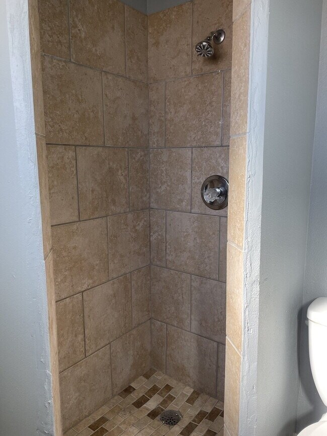 Building Photo - 8137 Staghorn Dr