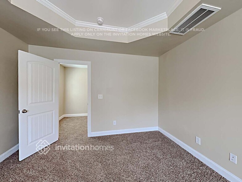 Building Photo - 377 Hawkesburg Dr