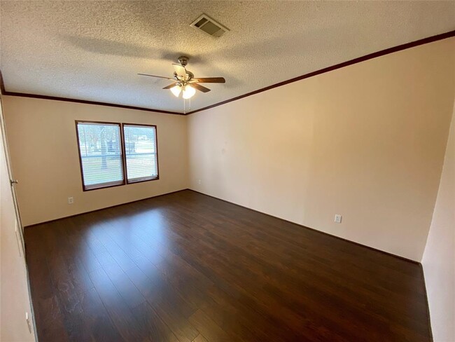 Building Photo - 11273 Camp Creek Way