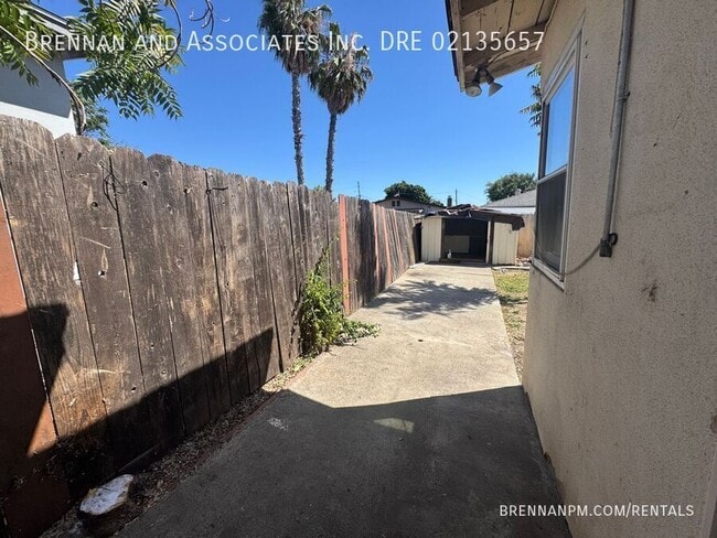 Building Photo - 2985 Citronella Ave