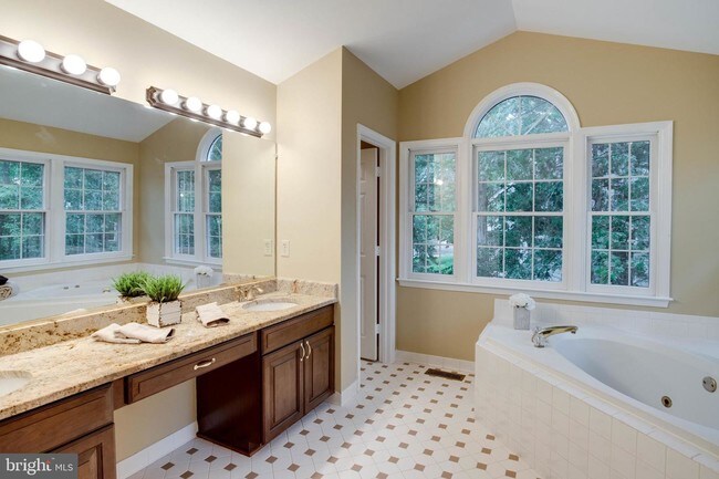 Building Photo - 13616 Northbourne Dr