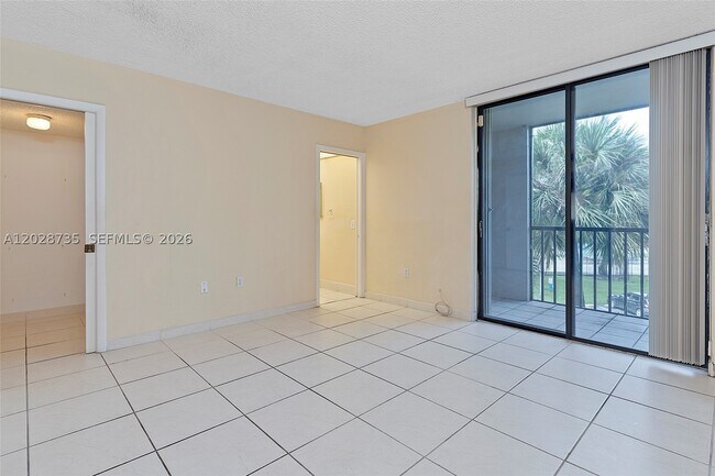 Building Photo - 8760 SW 133rd Ave