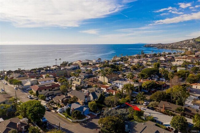 Building Photo - 1172 Catalina St