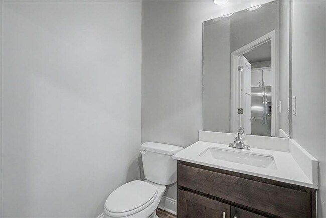 Building Photo - 1360 Sugar Glen Ct