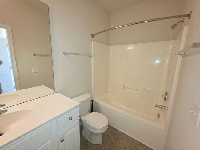 Building Photo - 15065 Santa Lucia Dr