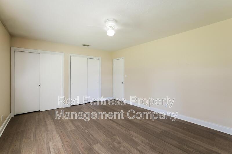 Building Photo - 4555 Jersey Rd