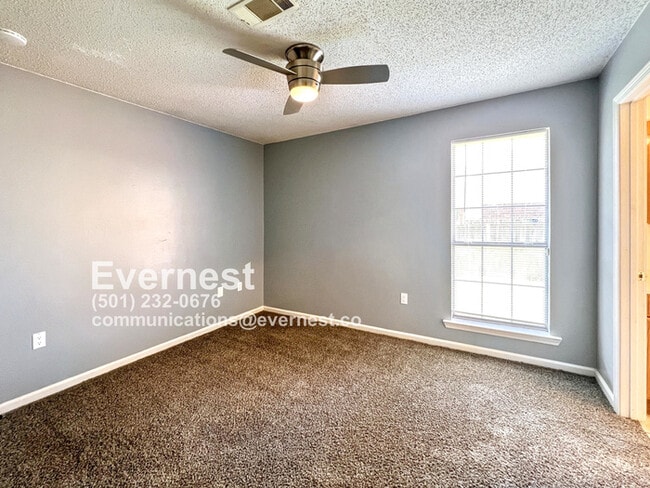 Building Photo - 2340 Krystal Kreek Dr