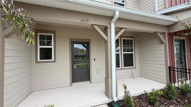 Building Photo - 2133 Southbury Dr