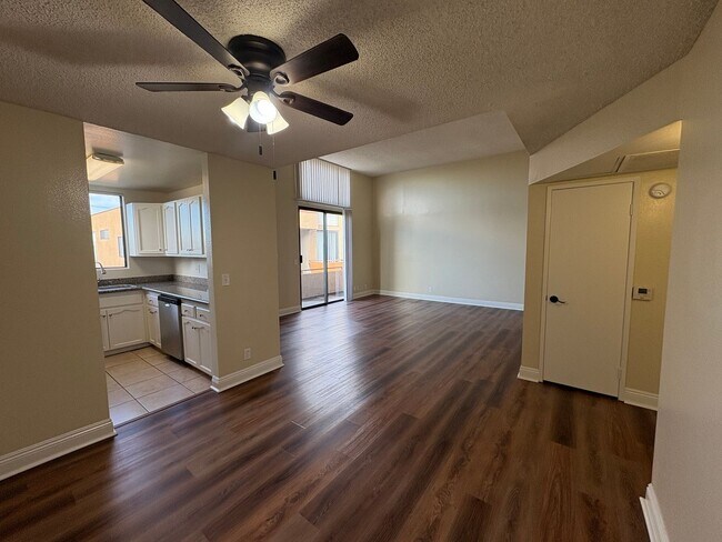 Interior Photo - A7V