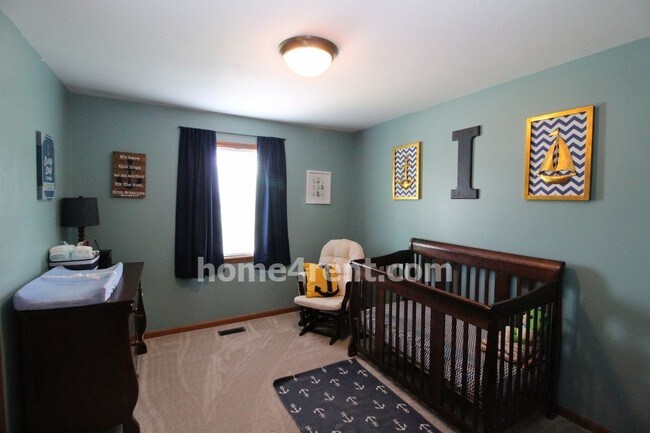 Building Photo - SS Appliances Fenced Yard Finished Basement